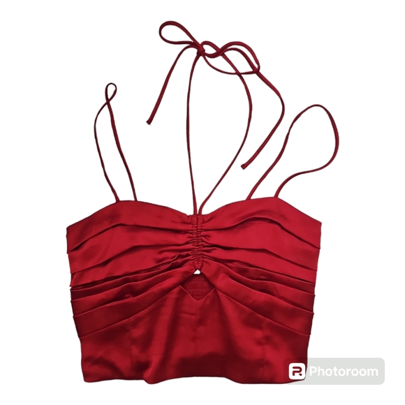 Red top - Picture 2 of 3